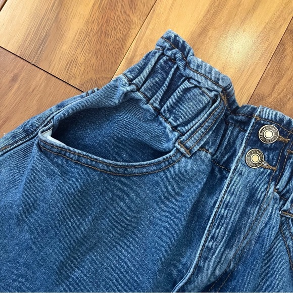 FOREVER 21 Jean Shorts - Picture 2 of 3